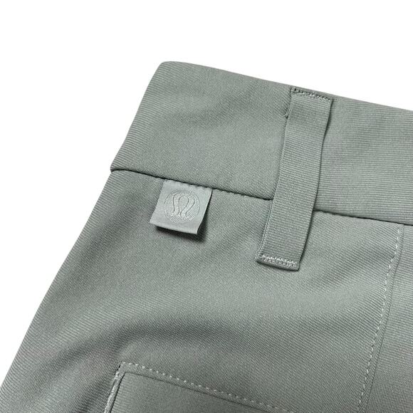 Lululemon Commission Pant Classic Fit Warpstreme MENS 30 x 28 Grey Chino - Picture 4 of 10